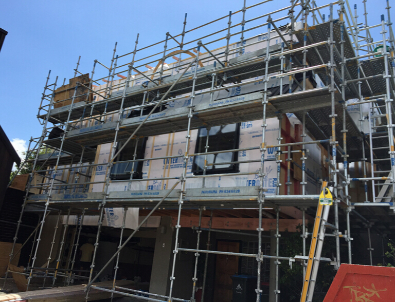 scaffolding planks
